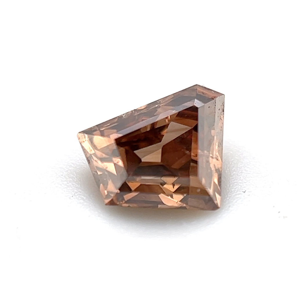 Freeform geometric 0.69ct
