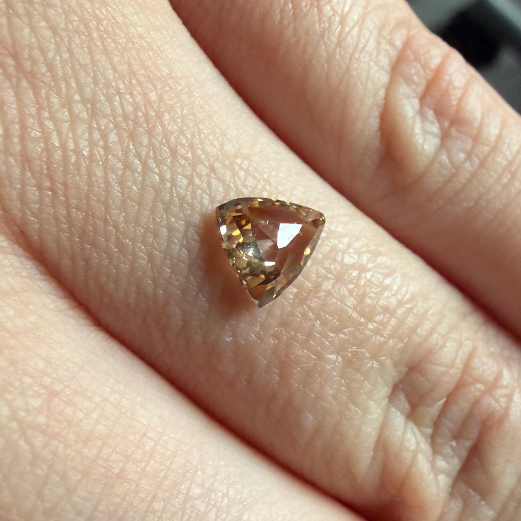 0.91ct Freeform Rose Cur