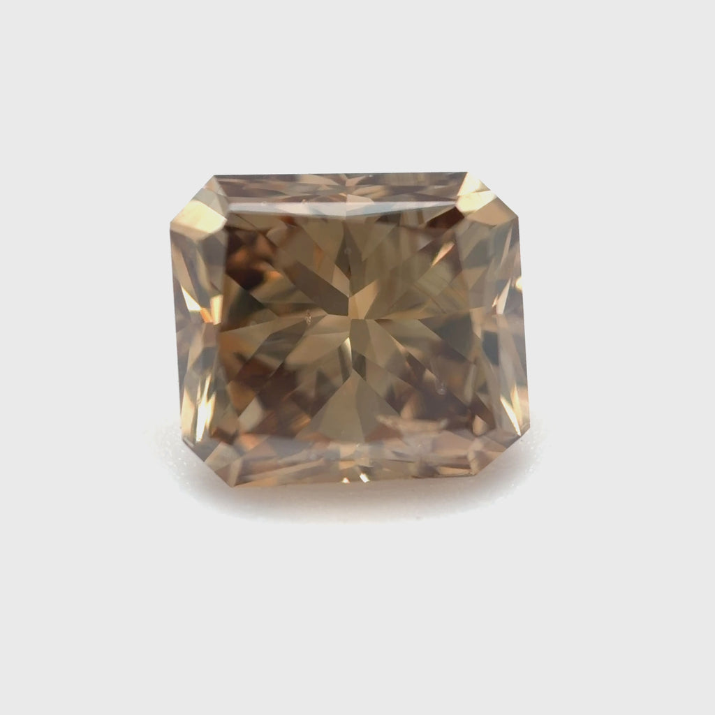 0.71ct Radiant